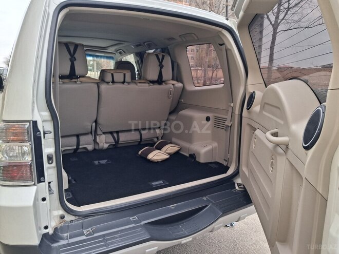Mitsubishi Pajero 2008, 63,400 km - 3.0 l - Bakı