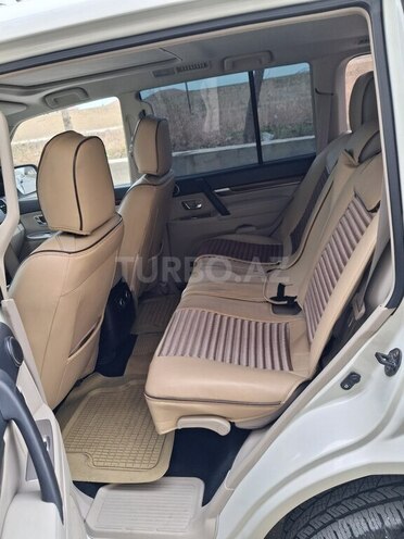 Mitsubishi Pajero 2008, 63,400 km - 3.0 l - Bakı