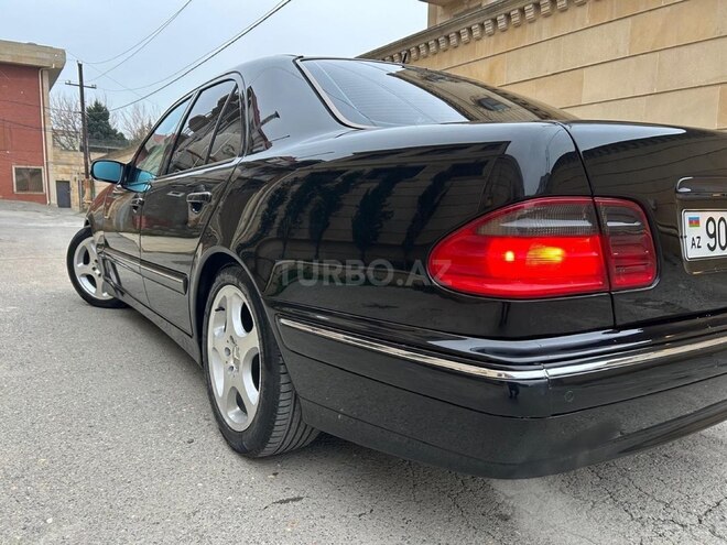 Mercedes E 320-2