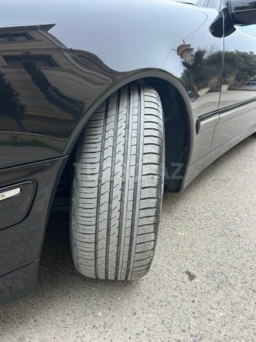 Mercedes E 320-18