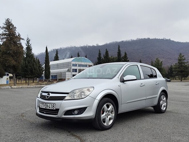 Opel Astra 2008, 271,000 km - 1.4 л - Balakən