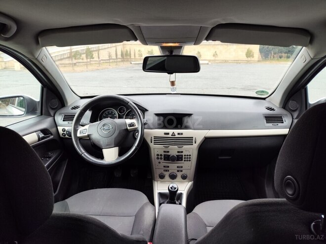 Opel Astra 2008, 271,000 km - 1.4 л - Balakən