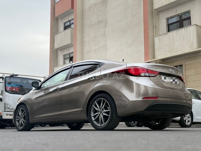 Hyundai Elantra 2015, 205,123 km - 1.8 l - Bakı