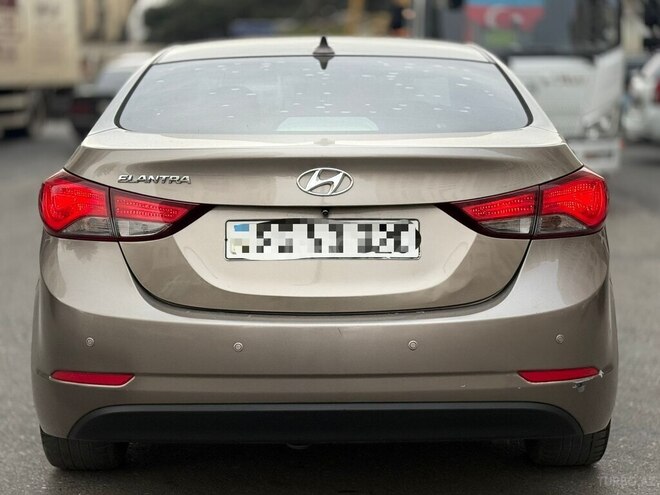 Hyundai Elantra 2015, 205,123 km - 1.8 l - Bakı