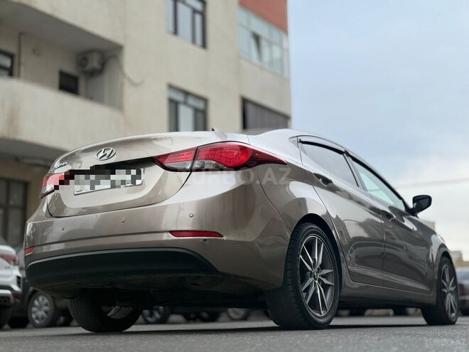 Hyundai Elantra 2015, 205,123 km - 1.8 l - Bakı