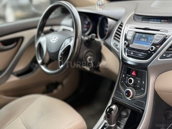 Hyundai Elantra 2015, 205,123 km - 1.8 l - Bakı