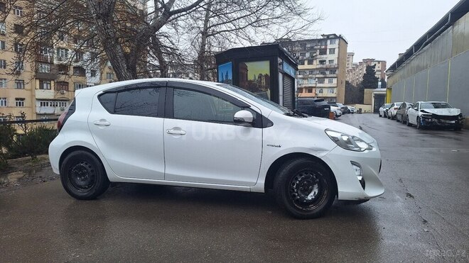 Toyota Aqua 2017, 160,000 km - 1.5 l - Bakı