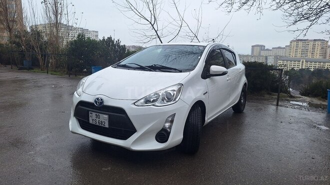 Toyota Aqua 2017, 160,000 km - 1.5 l - Bakı