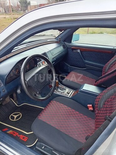 Mercedes C 200 1995, 318,000 km - 2.0 l - Bakı