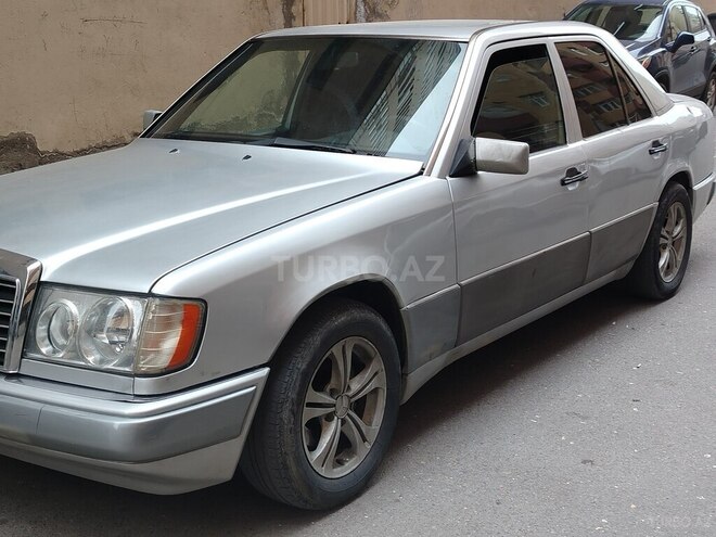 Mercedes 200 E 1993, 215,000 km - 2.0 л - Bakı