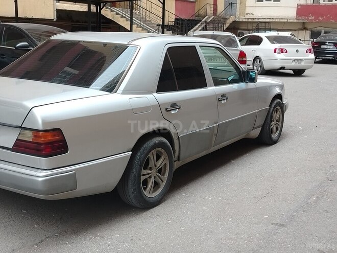 Mercedes 200 E 1993, 215,000 km - 2.0 л - Bakı