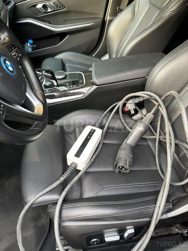 BMW 330e 2021, 68,000 km - 2.0 л - Bakı
