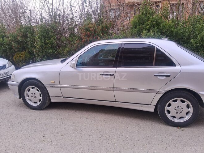 Mercedes C 180 1997, 337,000 km - 1.8 л - Bakı