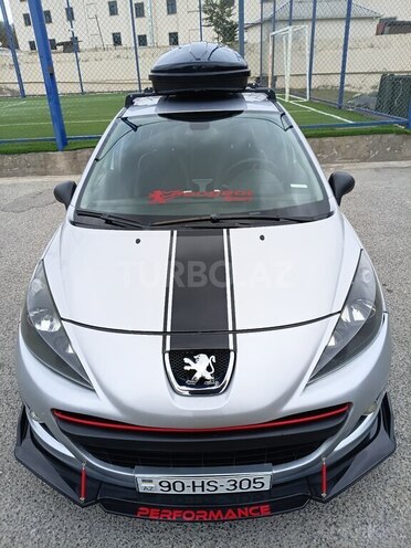Peugeot 207-1