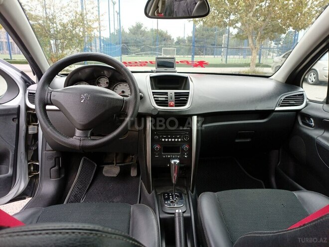 Peugeot 207-7