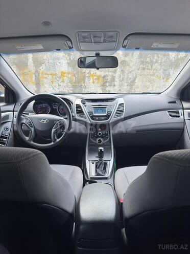 Hyundai Elantra 2015, 131,000 km - 1.8 л - Bakı