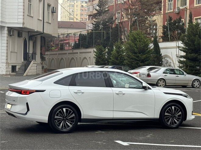 Changan Qiyuan A05 2024, 12,000 km - 1.5 л - Bakı