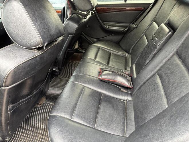Mercedes C 230 1997, 370,000 km - 2.3 l - Sumqayıt