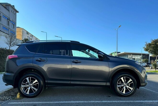 Toyota RAV4 2017, 106,300 km - 2.0 l - Bakı