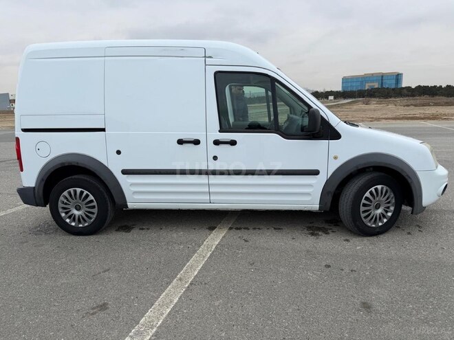 Ford Tourneo Connect-2