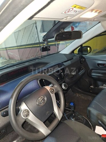 Toyota Aqua 2017, 102,000 km - 1.5 l - Bakı