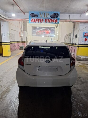 Toyota Aqua 2017, 102,000 km - 1.5 l - Bakı