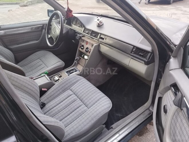 Mercedes 200 E 1993, 363,000 km - 2.0 л - Bakı