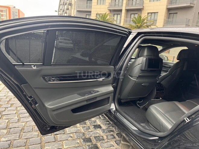 BMW 750 2011, 240,000 km - 4.4 l - Bakı