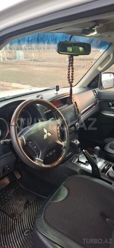 Mitsubishi Pajero 2013, 204,000 km - 3.5 l - Füzuli