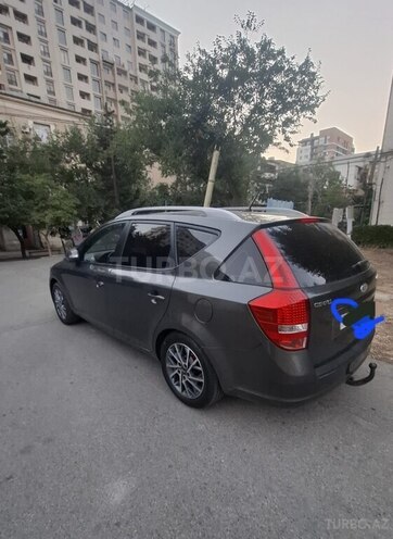 Kia  2010, 220,000 km - 1.4 l - Bakı