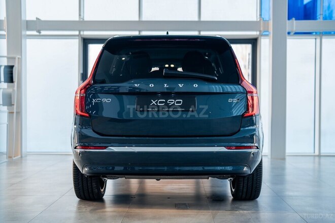 Volvo XC90-2
