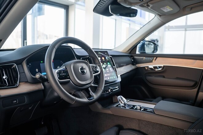 Volvo XC90-9