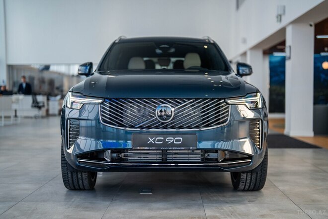 Volvo XC90-1