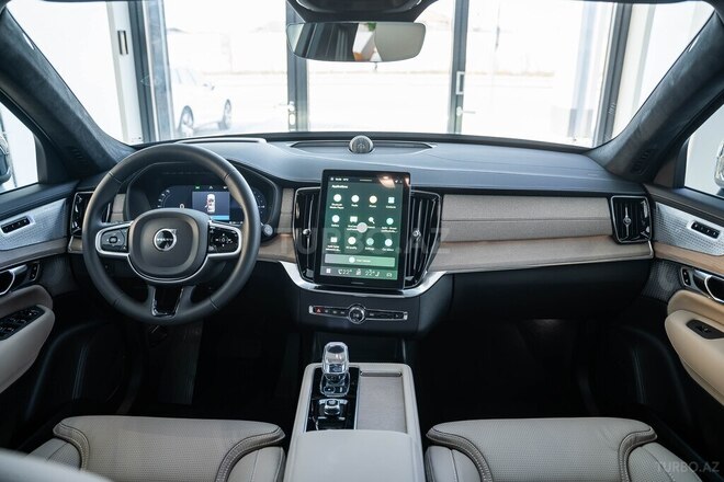 Volvo XC90-3
