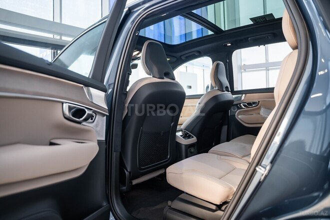 Volvo XC90-16