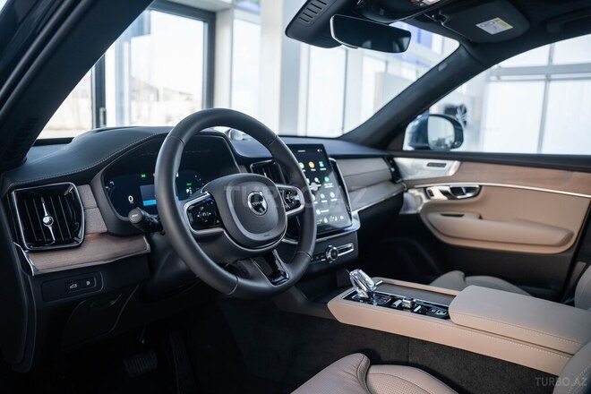 Volvo XC90-14