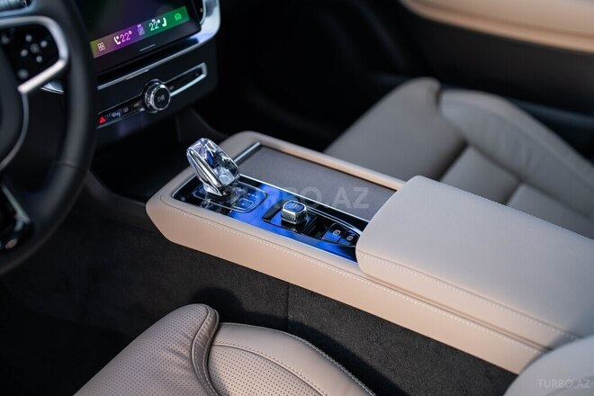 Volvo XC90-12