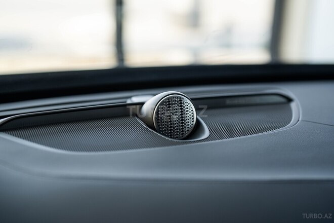 Volvo XC90-11