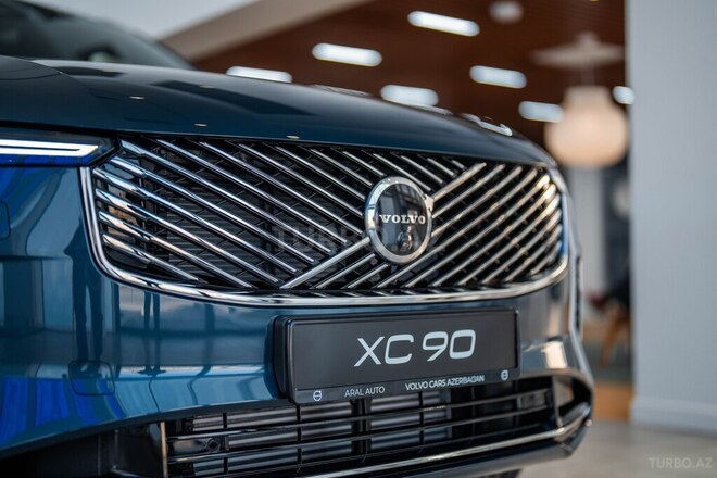 Volvo XC90-4