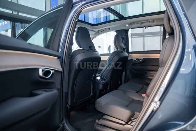 Volvo XC90-12