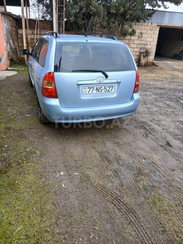 Toyota Corolla 2005, 276,847 km - 1.4 l - Saatlı