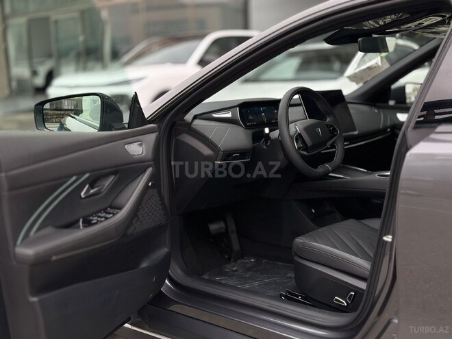 Changan Deepal SL03-18
