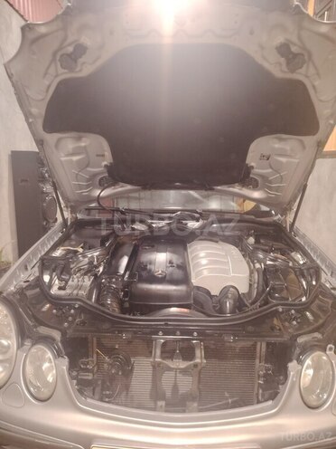 Mercedes E 220 2003, 280,000 km - 2.2 l - Tovuz