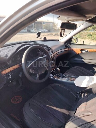 Mercedes E 220 2003, 280,000 km - 2.2 l - Tovuz