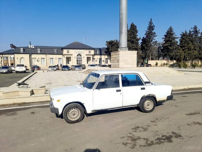 LADA (VAZ) 2107 2005, 86,000 km - 1.6 l - İmişli