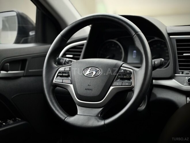 Hyundai Elantra 2016, 111,000 km - 1.6 l - Bakı