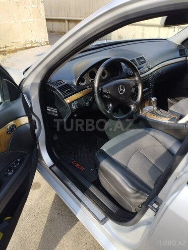 Mercedes E 200-12