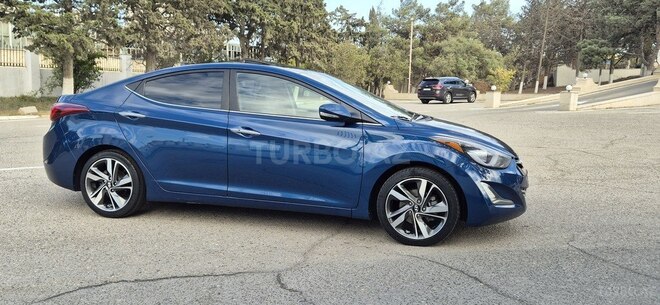 Hyundai Elantra-10