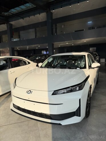 Changan Qiyuan A05-1