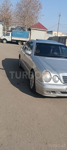 Mercedes E 270 2000, 450,000 km - 2.7 l - Biləsuvar